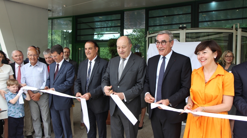 Inauguration d'un nouvel hôtel pour la station thermale d'Avène