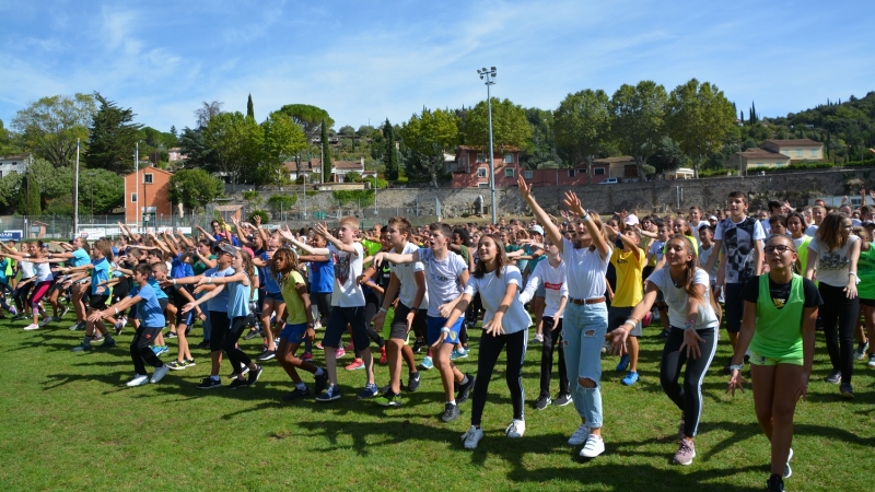 Exceptionnel ! 1200 jeunes réunis autour du sport