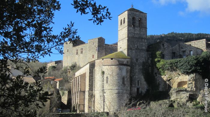 Visite commentée de Boussagues, bourg médiéval fortifié