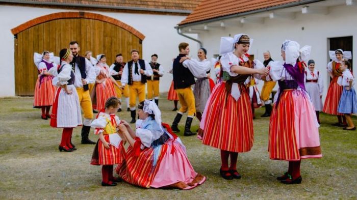 Groupe folklorique « Úsmev » de Horní Bříza