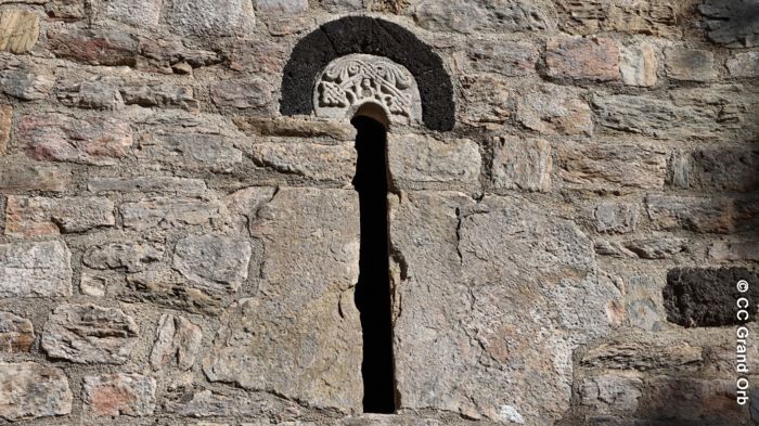 Domaine de Pouzes - chapelle du XIIème siècle - © CC Grand Orb La démarche exemplaire de Gaëtan et Sophie au Domaine de Pouzes