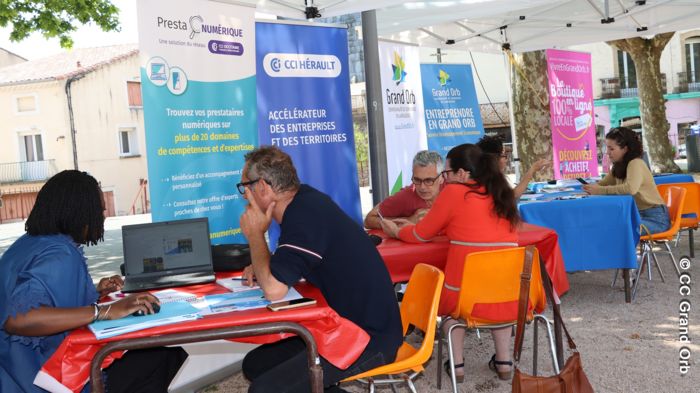 Aider les entreprises à s’approprier la communication numérique