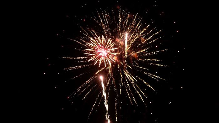 Feu d'artifice et bal