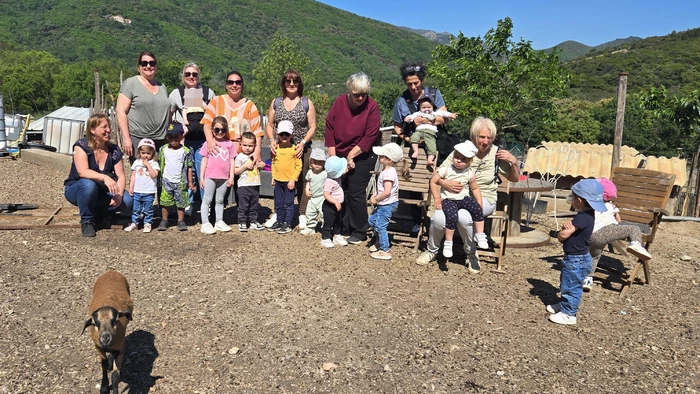 Visite à « La petite ferme de Marou » avec le Relais Petite Enfance de Grand Orb