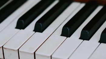 Stage de musique : piano - violon - chant