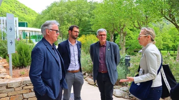 René Ginieis et Pierre Mathieu en visite sur le site thermal d’Avène