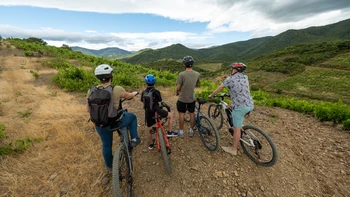 Grand Orb obtient la reconnaissance nationale Destination France à vélo, dans le cadre du Pôle Montagnes du Caroux
