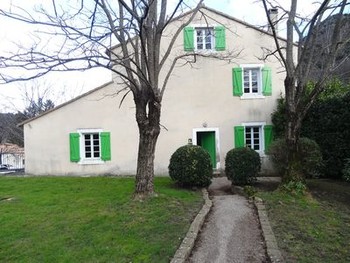 Gîte le Chalet à St-Gervais-sur-Mare (avant) ©Maison cévenole des ATP